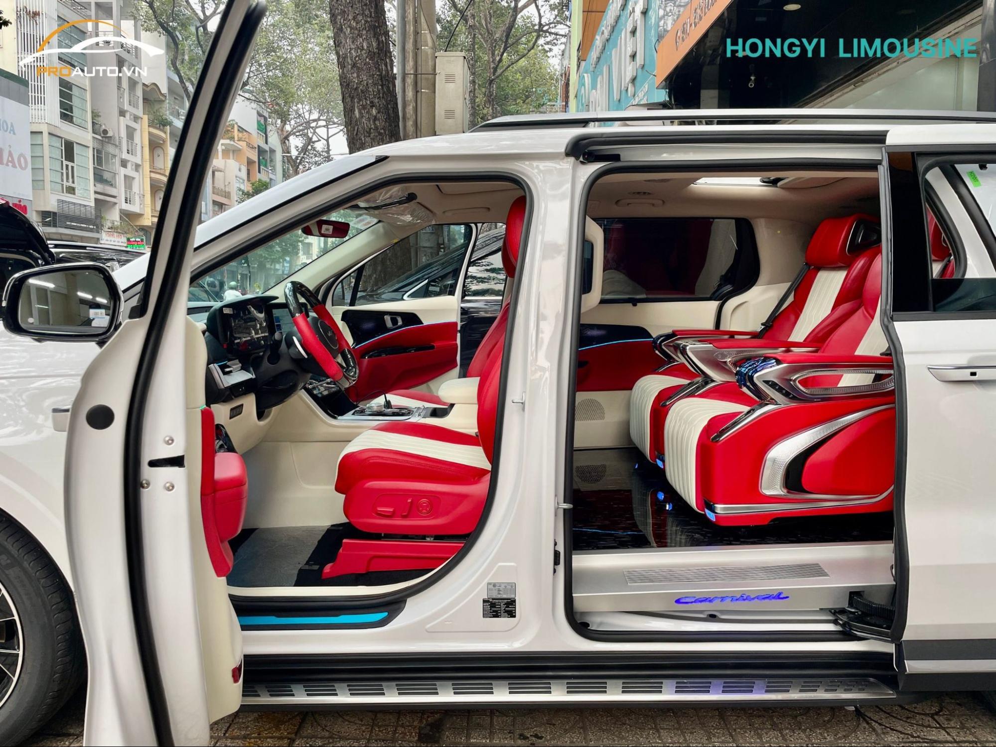 Độ ghế Limousine cho xe 7 chỗ đang trở thành một “hot trend” thời thượng