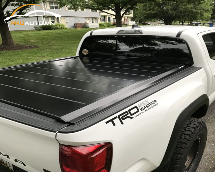 Độ nắp thùng xe bán tải