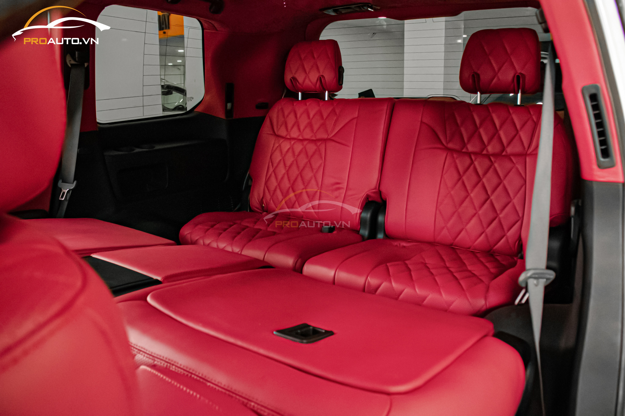 Những lưu ý cần biết khi đổi màu nội thất xe Lexus LX570 