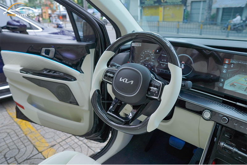 Bọc da vô lăng xe KIA Carnival
