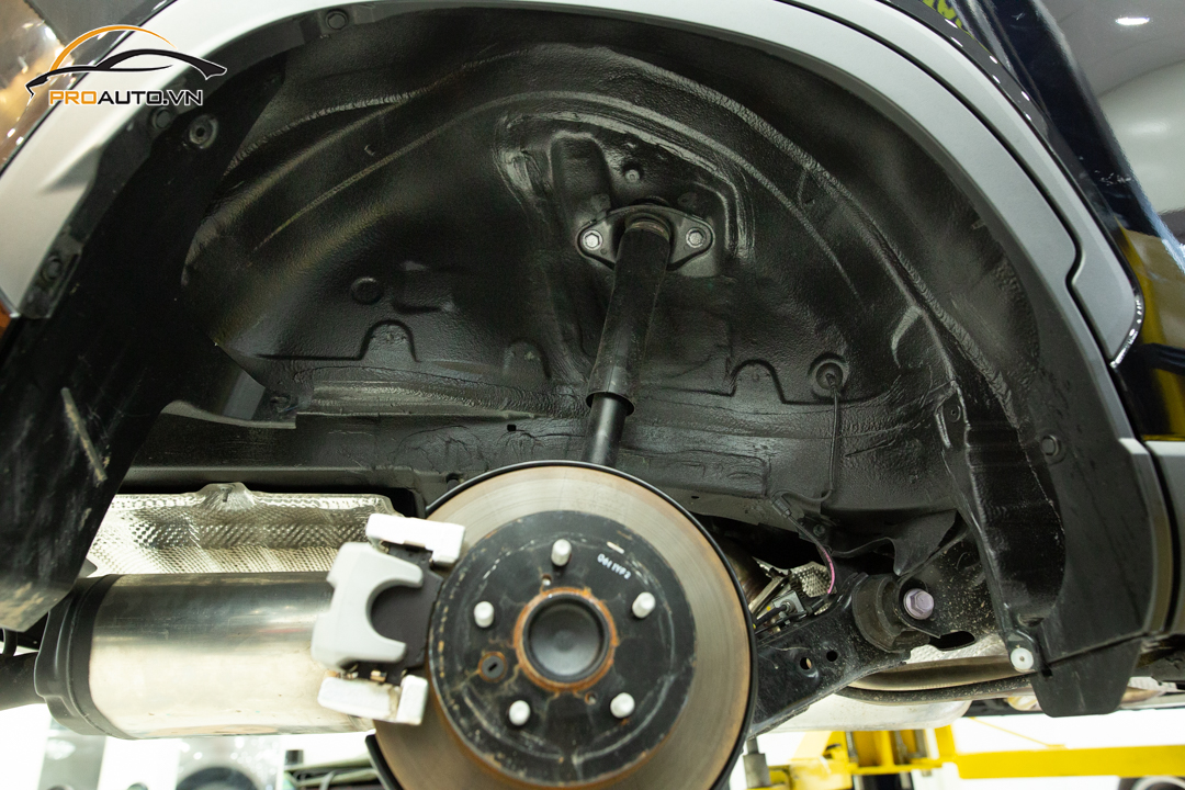 Xu hướng cách âm hốc bánh xe ô tô hiện nay 