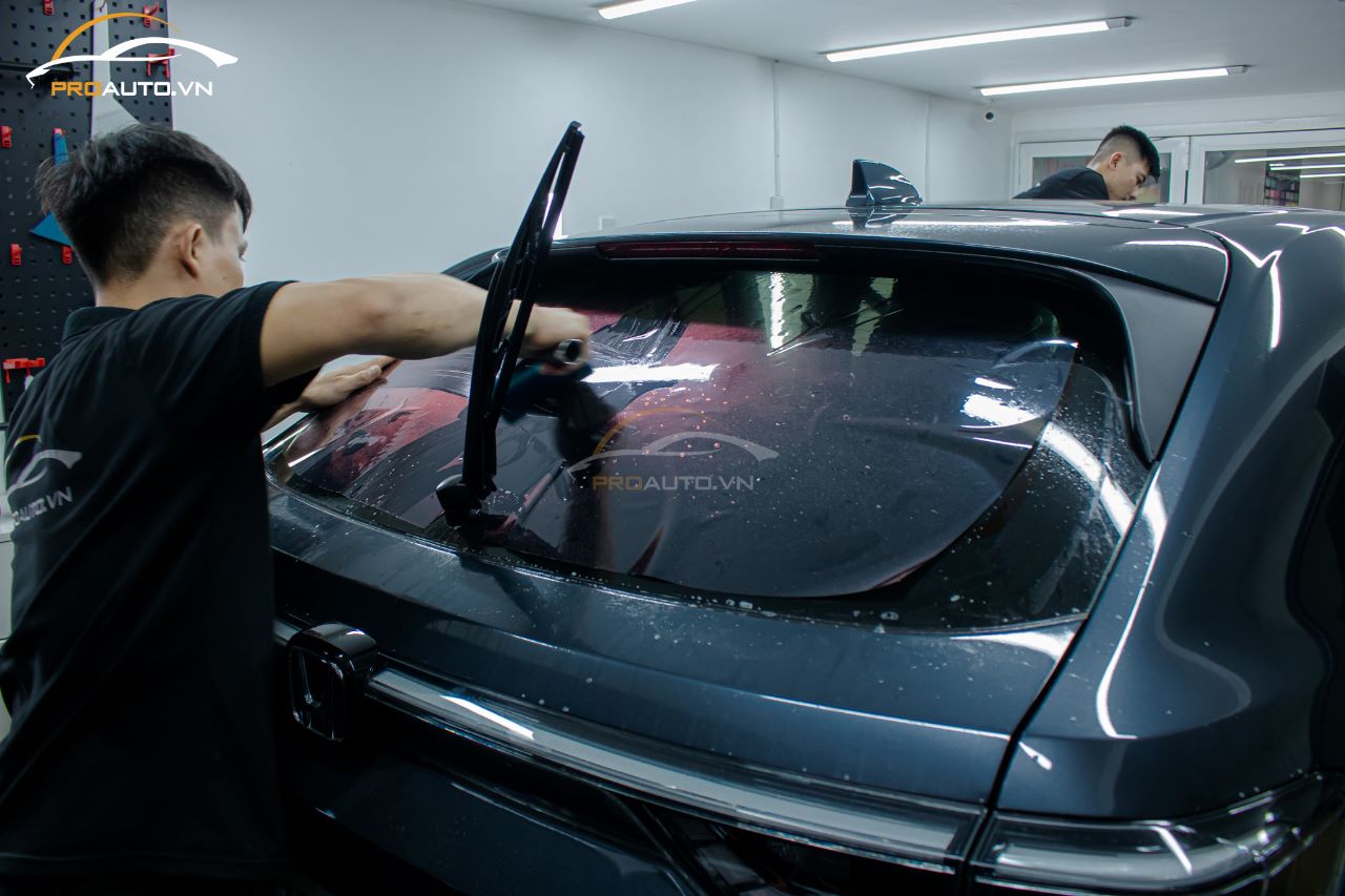 Dán cách nhiệt ô tô uy tín tại Proauto.vn