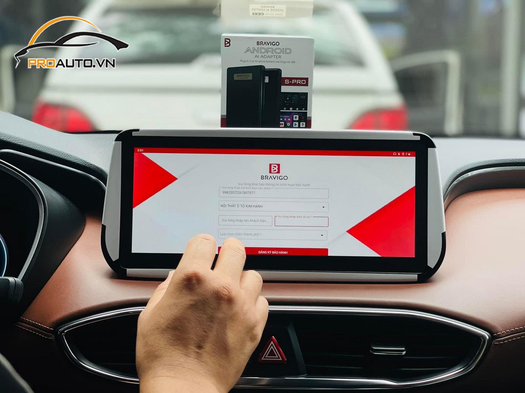 Màn hình Android ô tô Bravigo