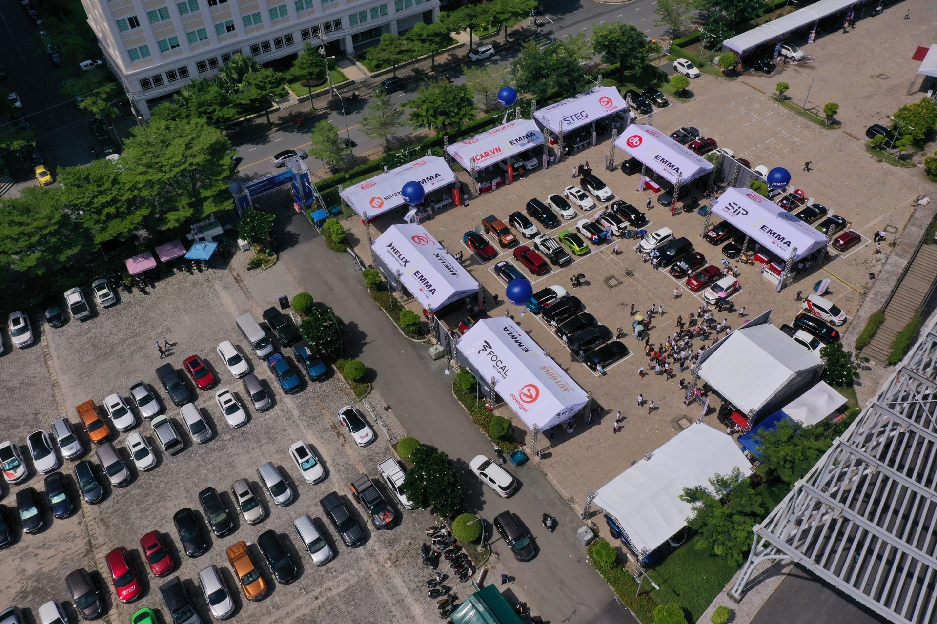 Với gần hơn 100 chiếc xe tham dự