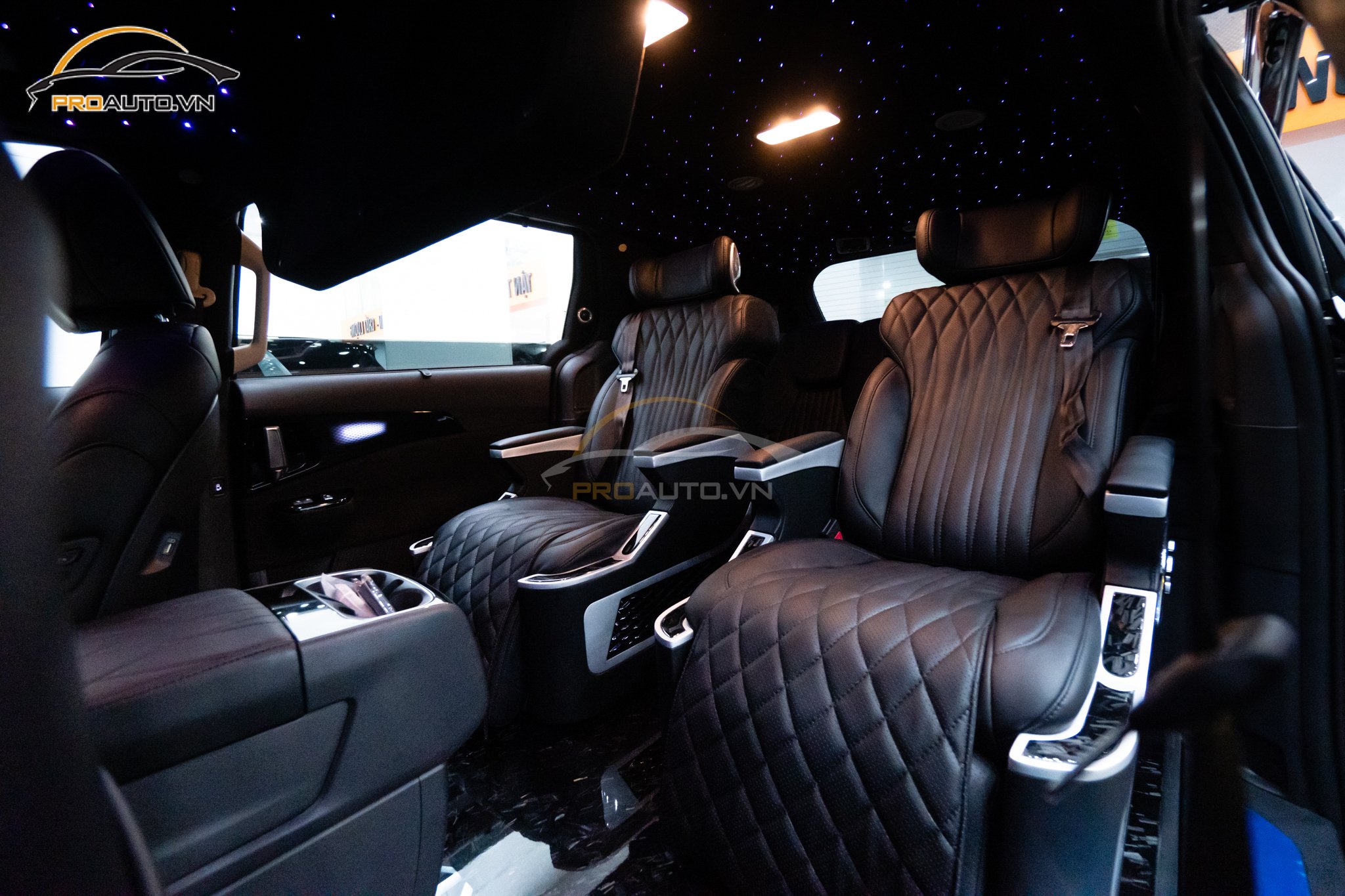 Độ cặp ghế Limousine Vip