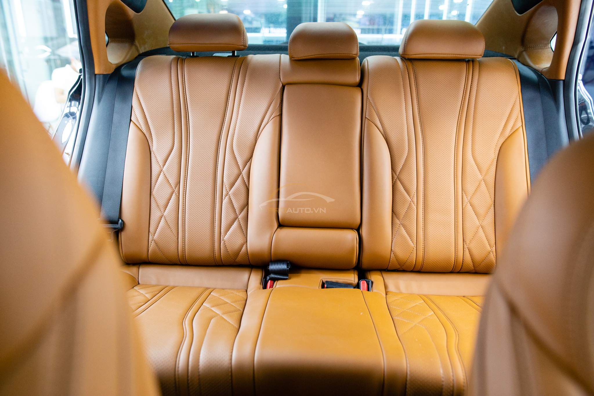 Bọc ghế da cho Kia Carnival