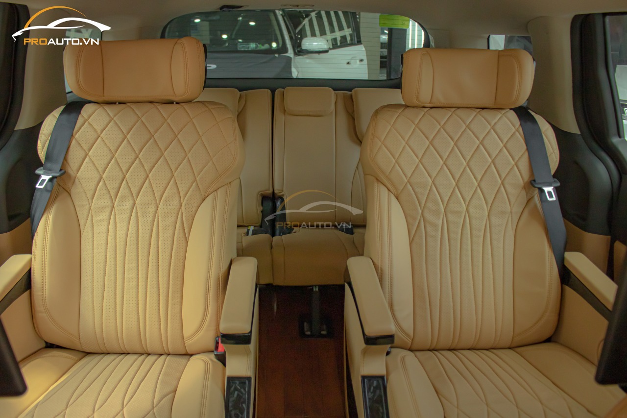 Kia Carnival độ ghế Limousine