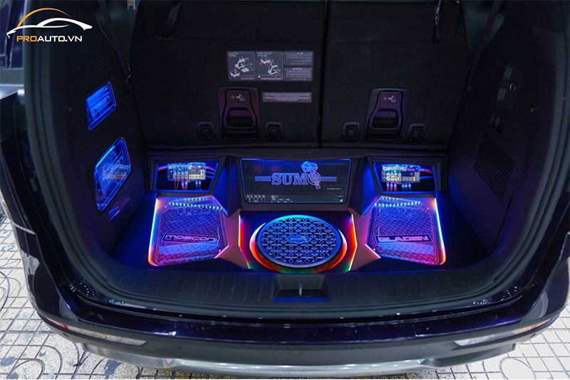 Nâng cấp âm thanh xe KIA Carnival