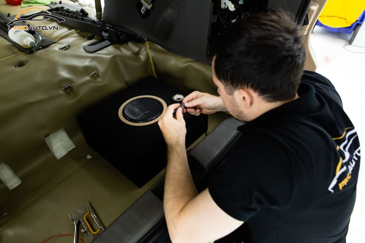 Lắp loa sub xe hơi mang lại những lợi ích gì ?