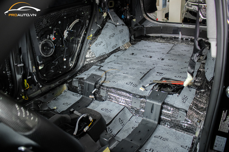 Dán cách âm Ford Everest 