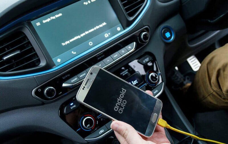 Kết nối bằng ứng dụng Android Auto