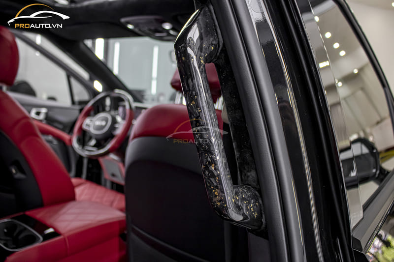 Ốp da, gỗ, carbon các chi tiết