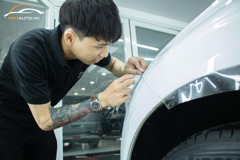 Dán phim PPF xe Volvo bảo vệ ngoại thất