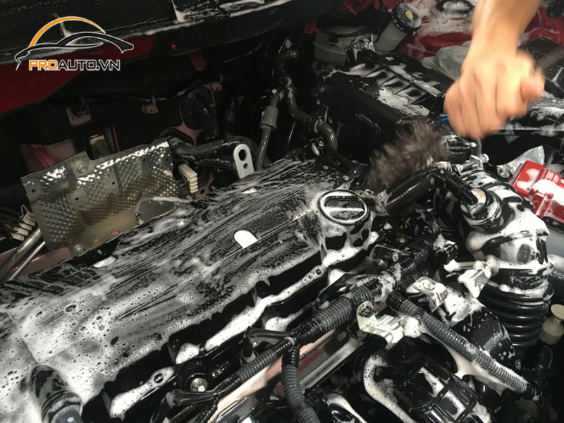 Vệ sinh khoang máy ô tô chất lượng hàng đầu tại PROAUTO.VN