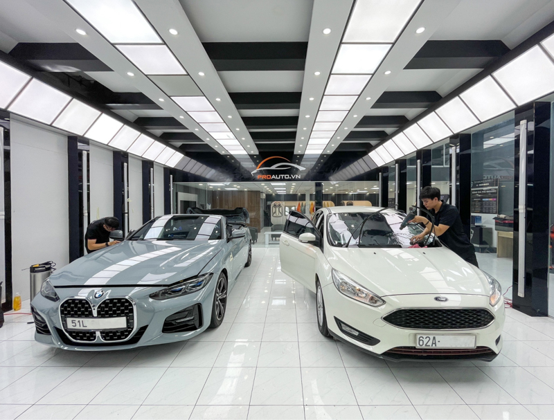 Có nên tự dán phim cách nhiệt ô tô hay không?