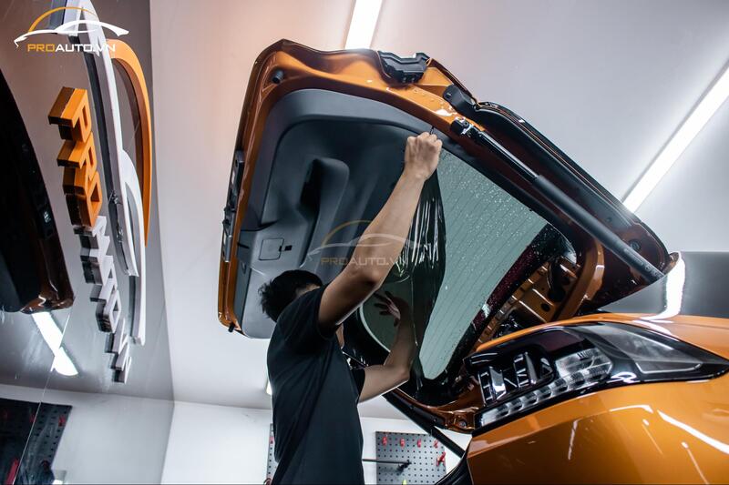 Dán Film cách nhiệt Cool N Lite cho vị trí kính lưng