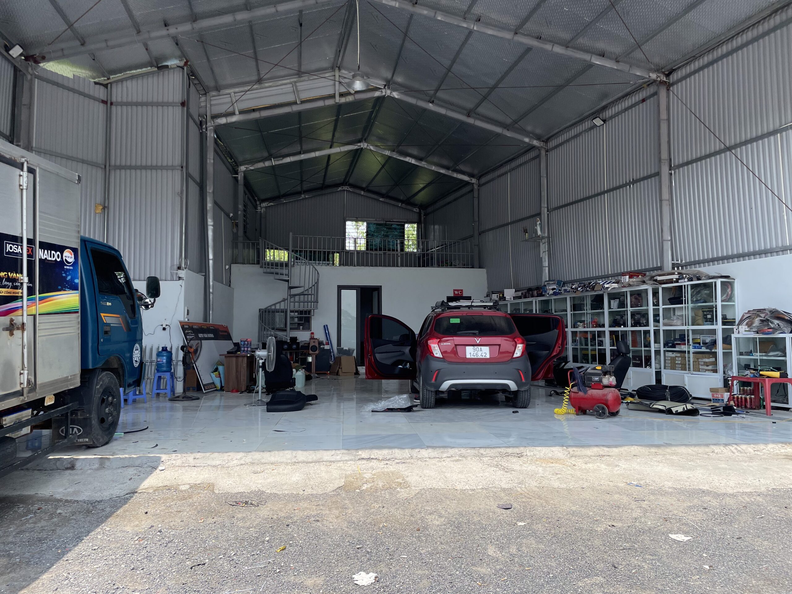 CAR AUDIO VÂN ĐƯỜNG Trung tâm độ xe chuyên nghiệp