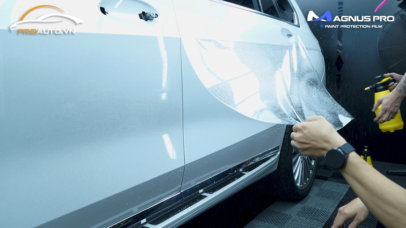 Thi công dán PPF ô tô xe hơi TPHCM chuyên nghiệp