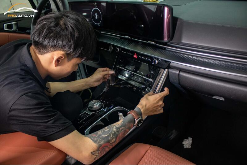 Dán PPF nội thất ô tô tại PROAUTO.VN