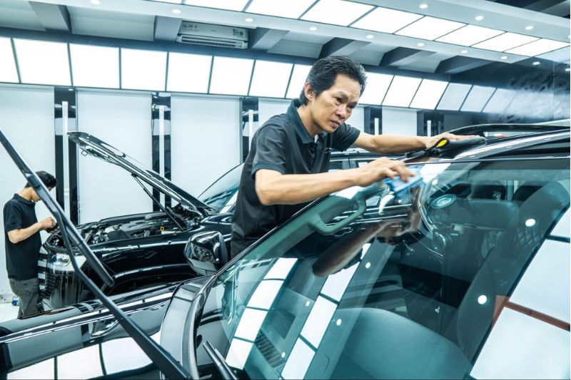 Thi công phủ Ceramic Diamond Shield xe KIA Sorento