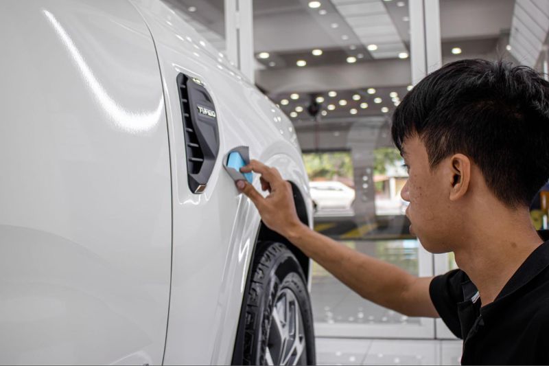 Thi công phủ Ceramic ô tô chuyên nghiệp tại GOGO CAR SPA