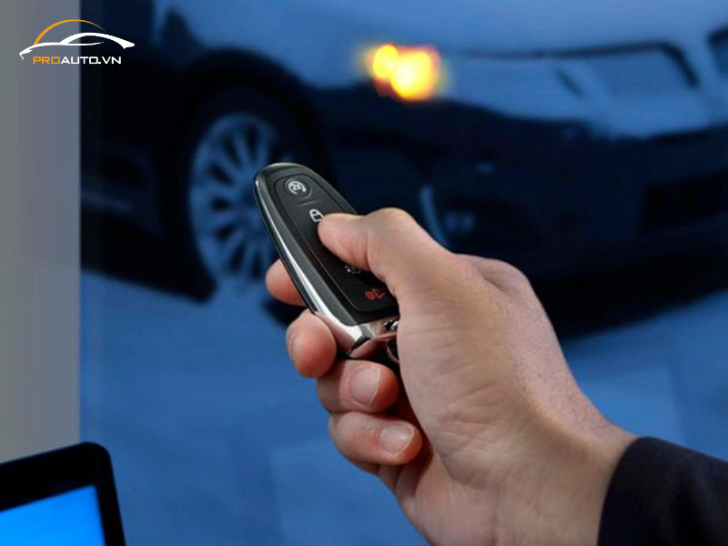 Khởi động và tắt máy chỉ thông qua nút bấm