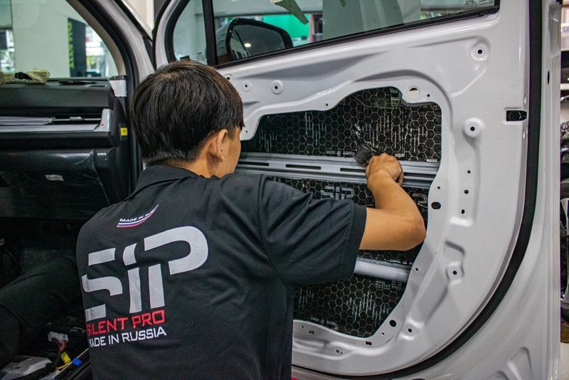 Có nên dán cách âm chống ồn ô tô?