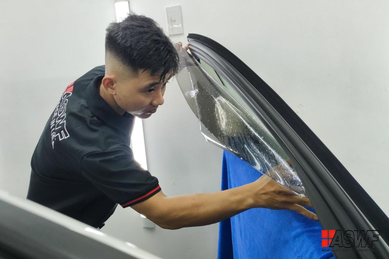 Hình ảnh thi công dán phim cách nhiệt ASWF