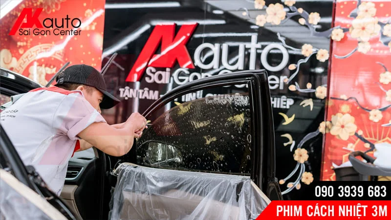 Akauto SaiGon Center - Đại lý phim cách nhiệt oto uy tín tại TPHCM