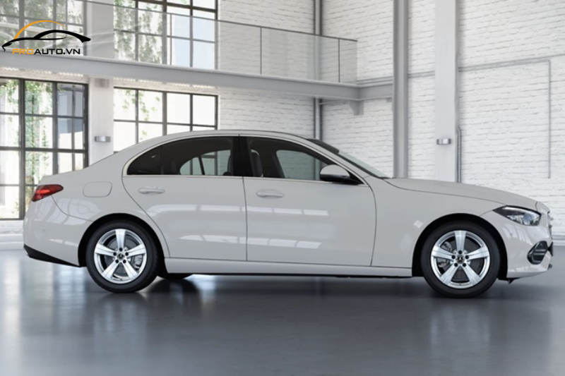 Những lưu ý khi độ xe Mercedes C200