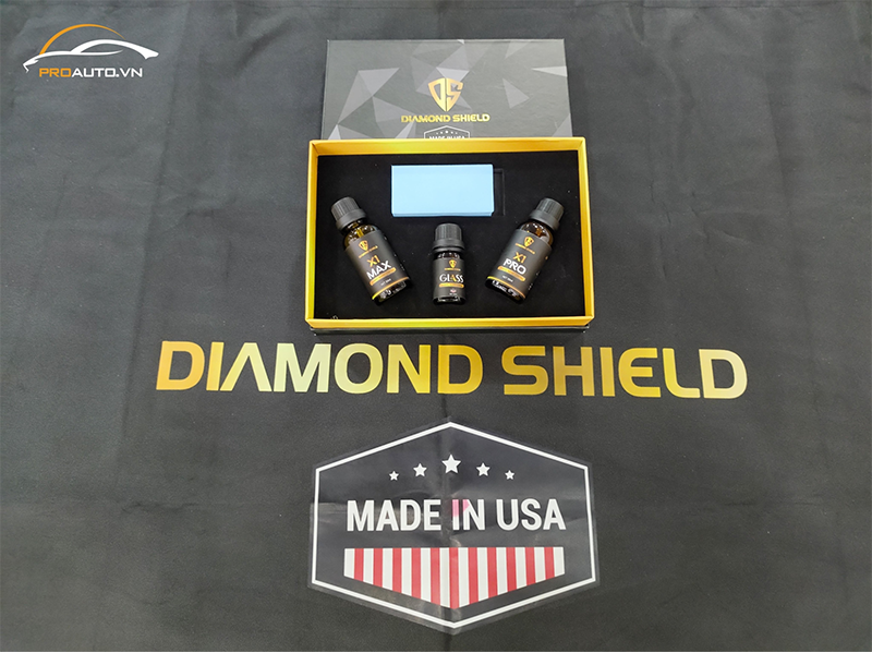 Phủ ceramic Volvo EM90