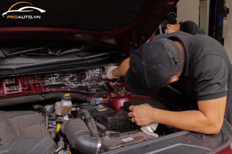 Cách âm khoang máy của ô tô