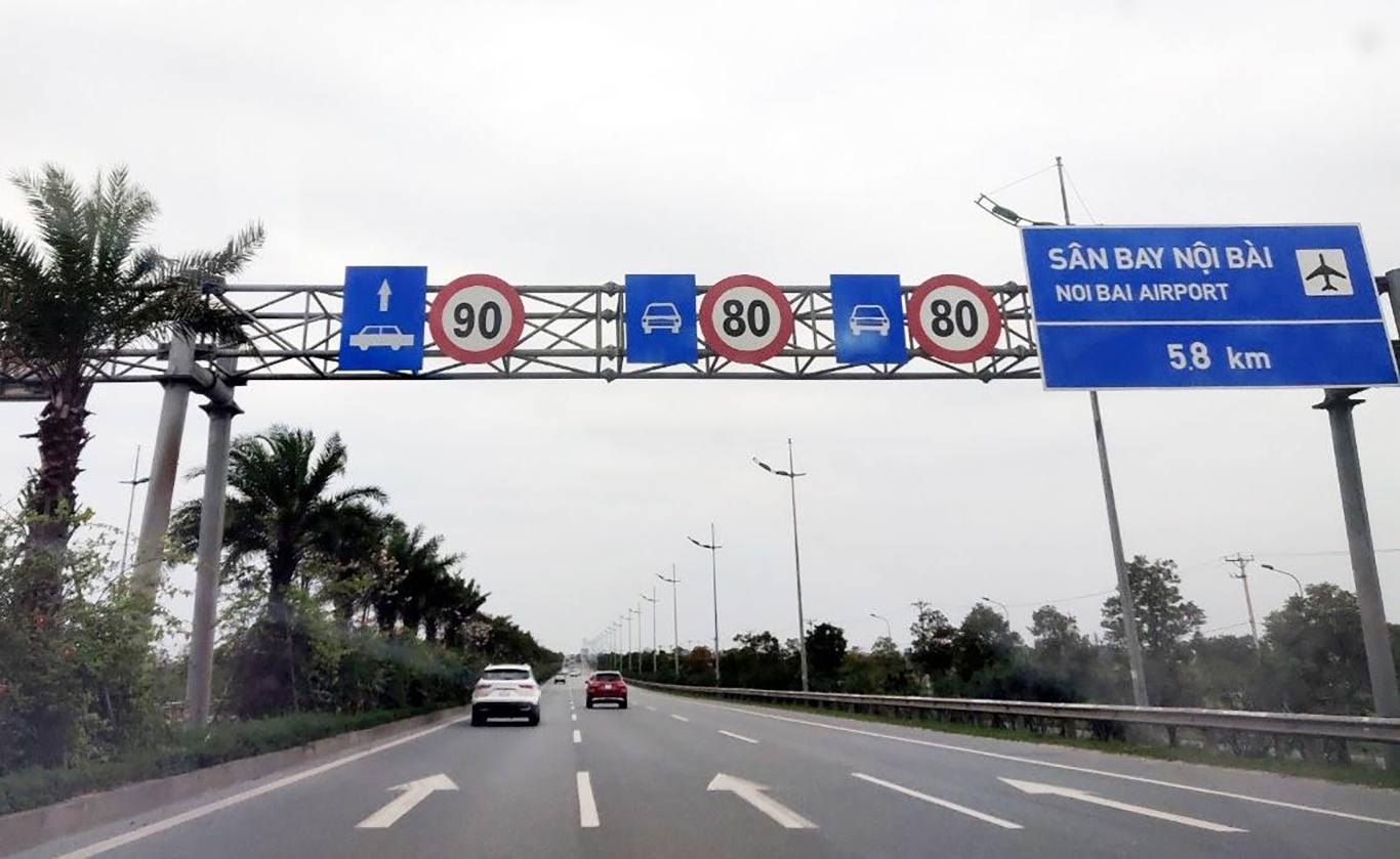 Biển báo hiệu lệnh là loại biển báo gì?