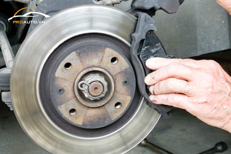 Những lưu ý khi vệ sinh bố thắng dành cho ô tô