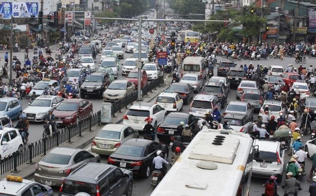 Tốc độ lưu thông cho phép khi chạy xe trong khu vực đông dân cư