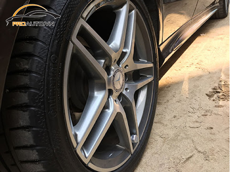 Lắp Cảm Biến Áp Suất Lốp Cho Xe Mercedes Benz C-Class