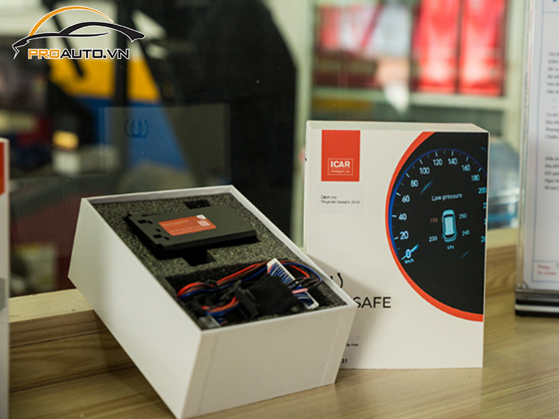 Lắp cảm biến áp suất lốp cho xe Hyundai Grand i10