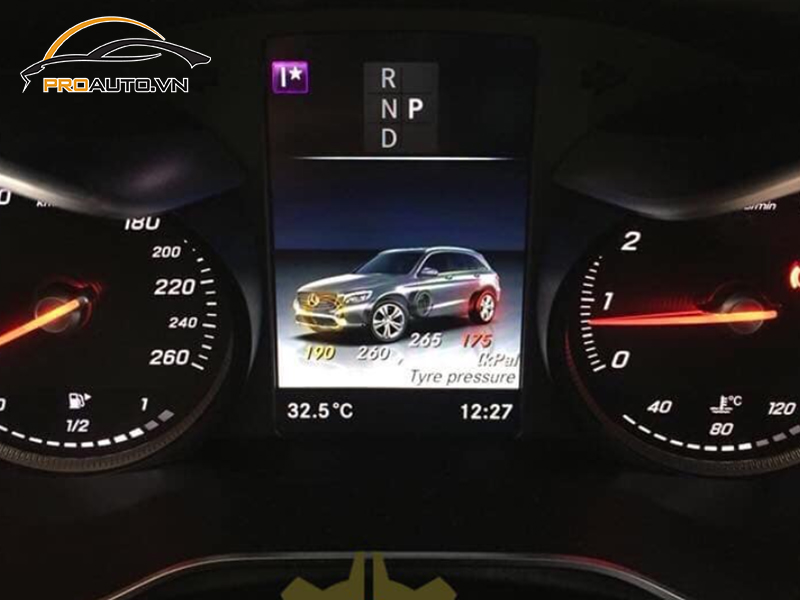 Lắp Cảm Biến Áp Suất Lốp Cho Xe Mercedes Benz V250