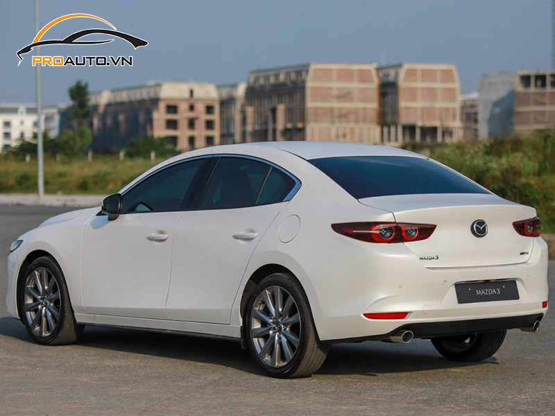 Camera lùi xe Mazda 3