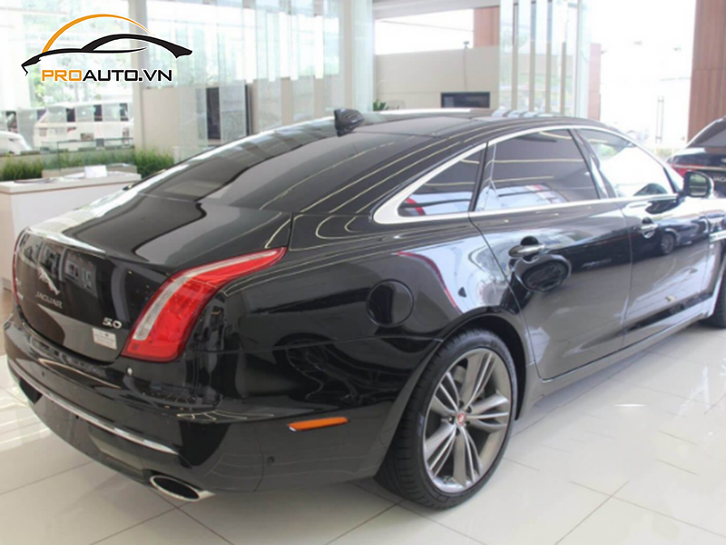Dán phim PPF xe Jaguar XJ