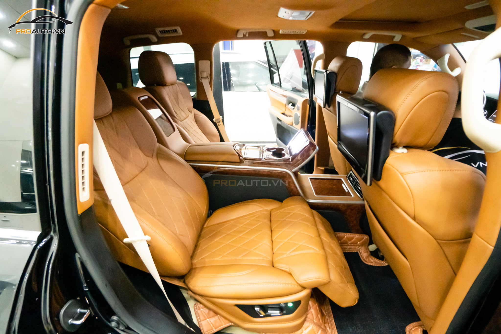 Lexus LX570 độ MBS