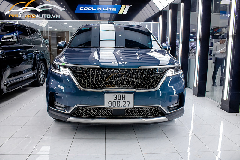 Độ mặt ga lăng Kia Carnival