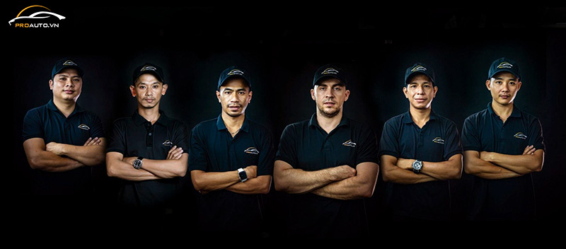 Đội ngũ chuyên gia kỹ thuật viên chuyên nghiệp tại PROAUTO.VN