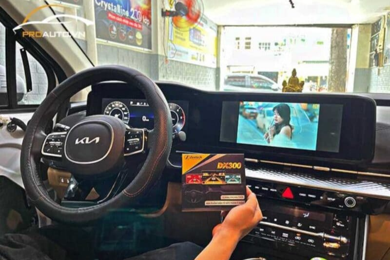 Lắp Android Box cho xe ô tô Kia Carnival