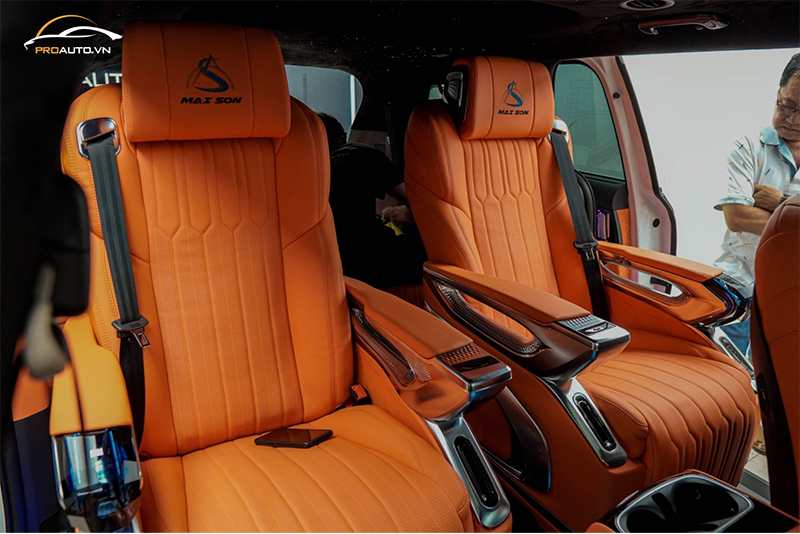 Mẫu ghế Limousine Crystal 4.0 