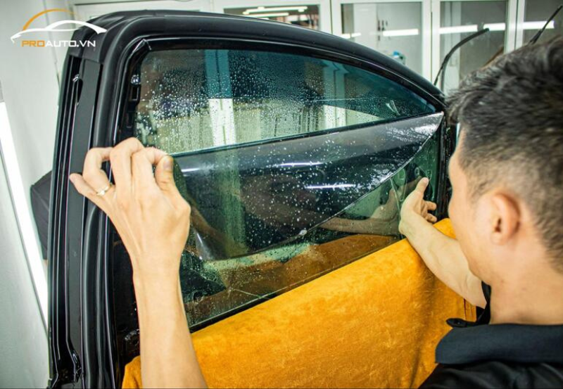 Phim cách nhiệt Hi Kool bỏ 98% ánh sáng xanh gây hại cho mắt                                    