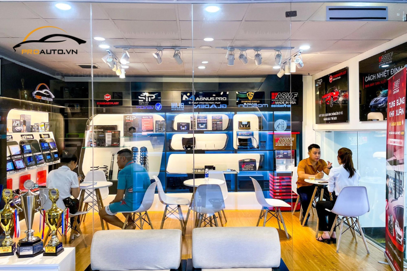 Phòng trưng bày sản phẩm của PROAUTO.VN tại quận 11