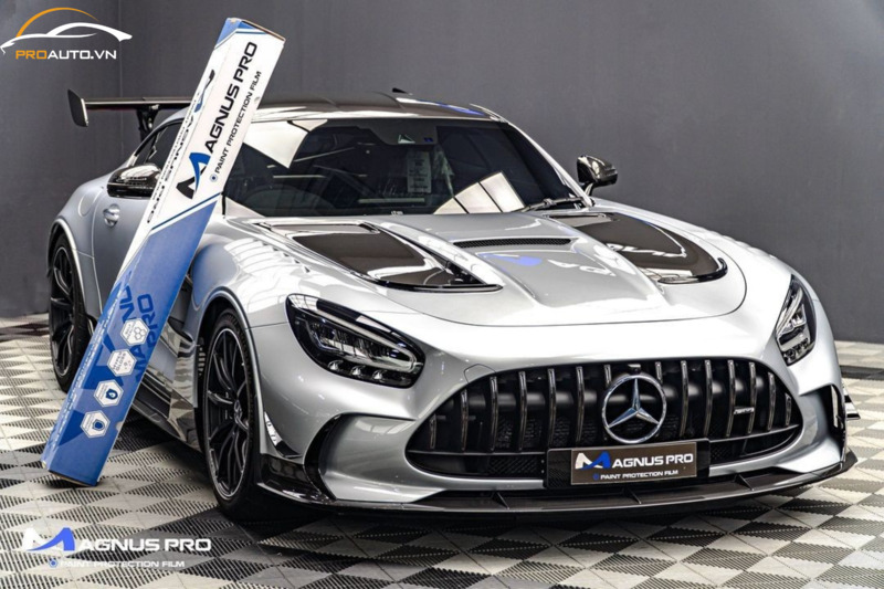 PPF Magnus Pro sử dụng màng bảo vệ dày dặn chống trầy xước