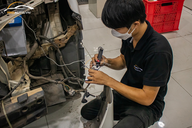 Thi công độ đèn xe ô tô tại ProAuto.vn