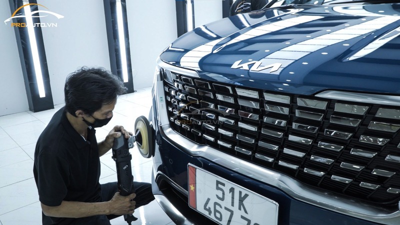 Thi công phủ Ceramic xe ô tô chuyên nghiệp